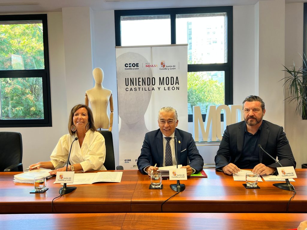 PRESENTACIÓN PASARELA UNIENDO MODA CASTILLA Y LEÓN 2025